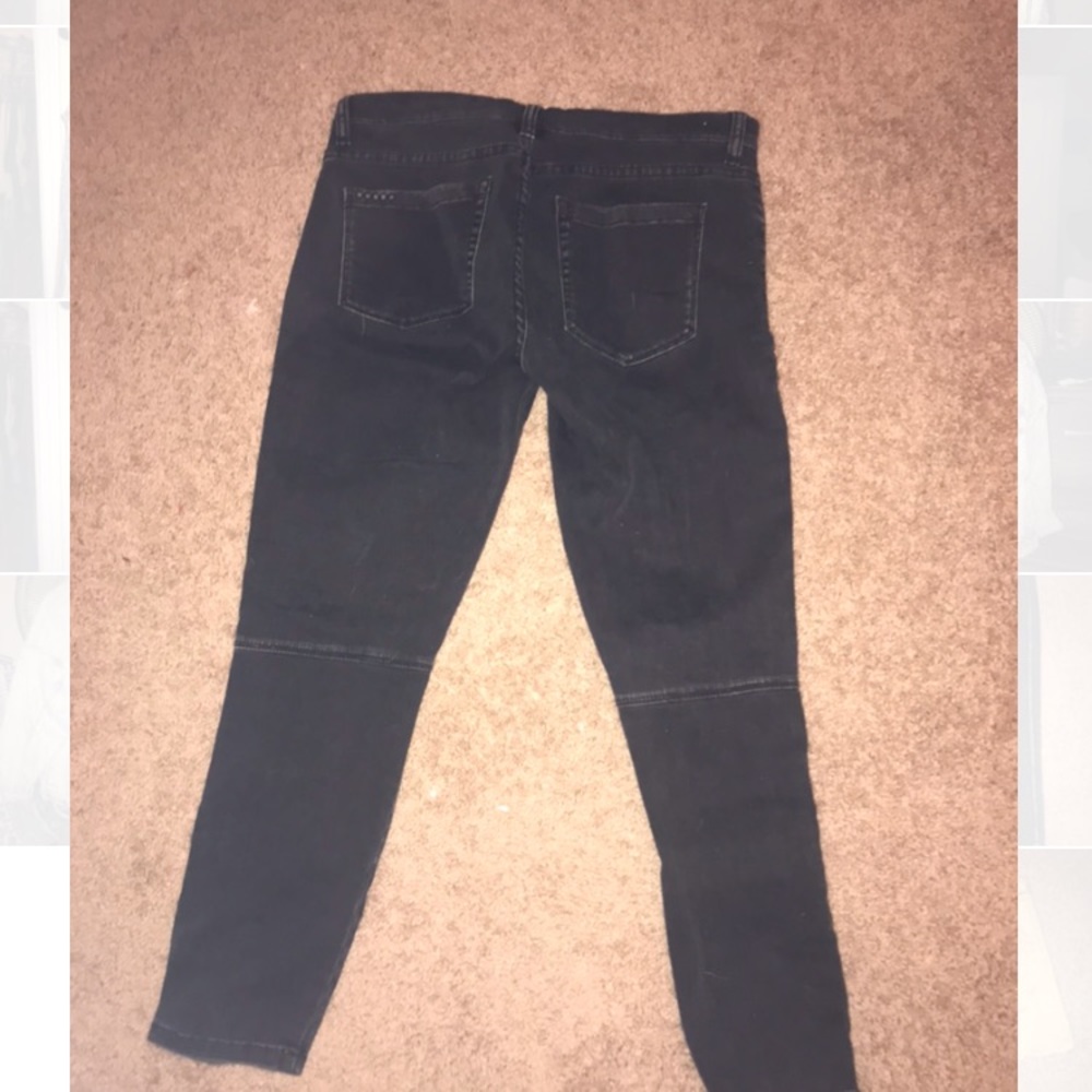 Black Destroyed Jeans with Zippers